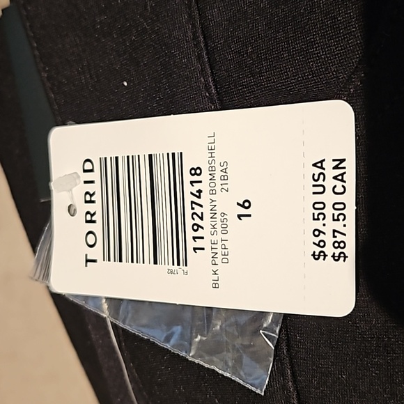 New! TORRID • Bombshell Premium Stretch High-Rise Ponte in Black • Size 16. - Picture 5 of 5